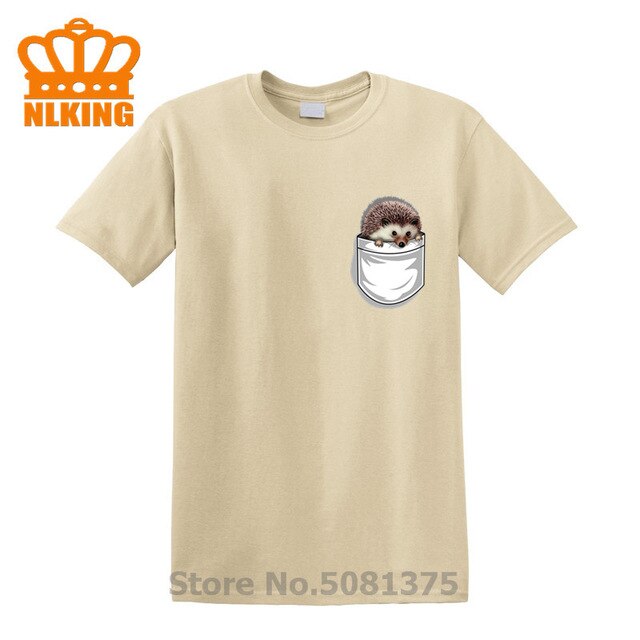 New Funny Hedgehog The Pocket Traveler Print T-Shirts Summer Male Tops Fashion Men T shirt Cute Fake Pocket In My Tees Boys Tops - foodandtravelers