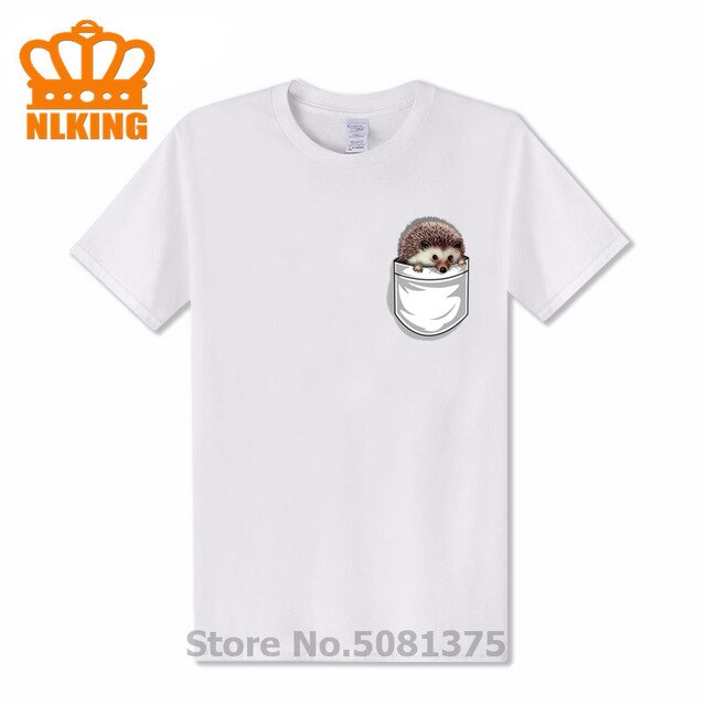 New Funny Hedgehog The Pocket Traveler Print T-Shirts Summer Male Tops Fashion Men T shirt Cute Fake Pocket In My Tees Boys Tops - foodandtravelers